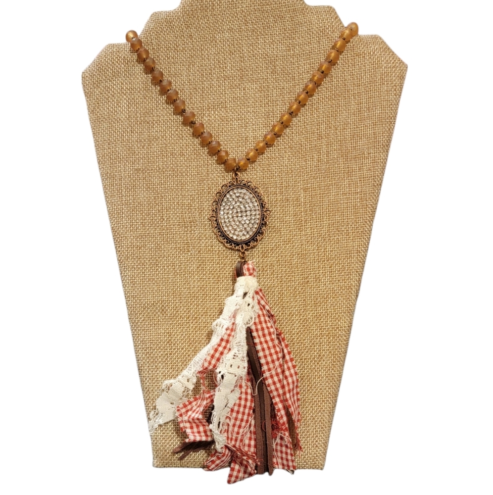 Adorable rhinestone and tassel country style necklace